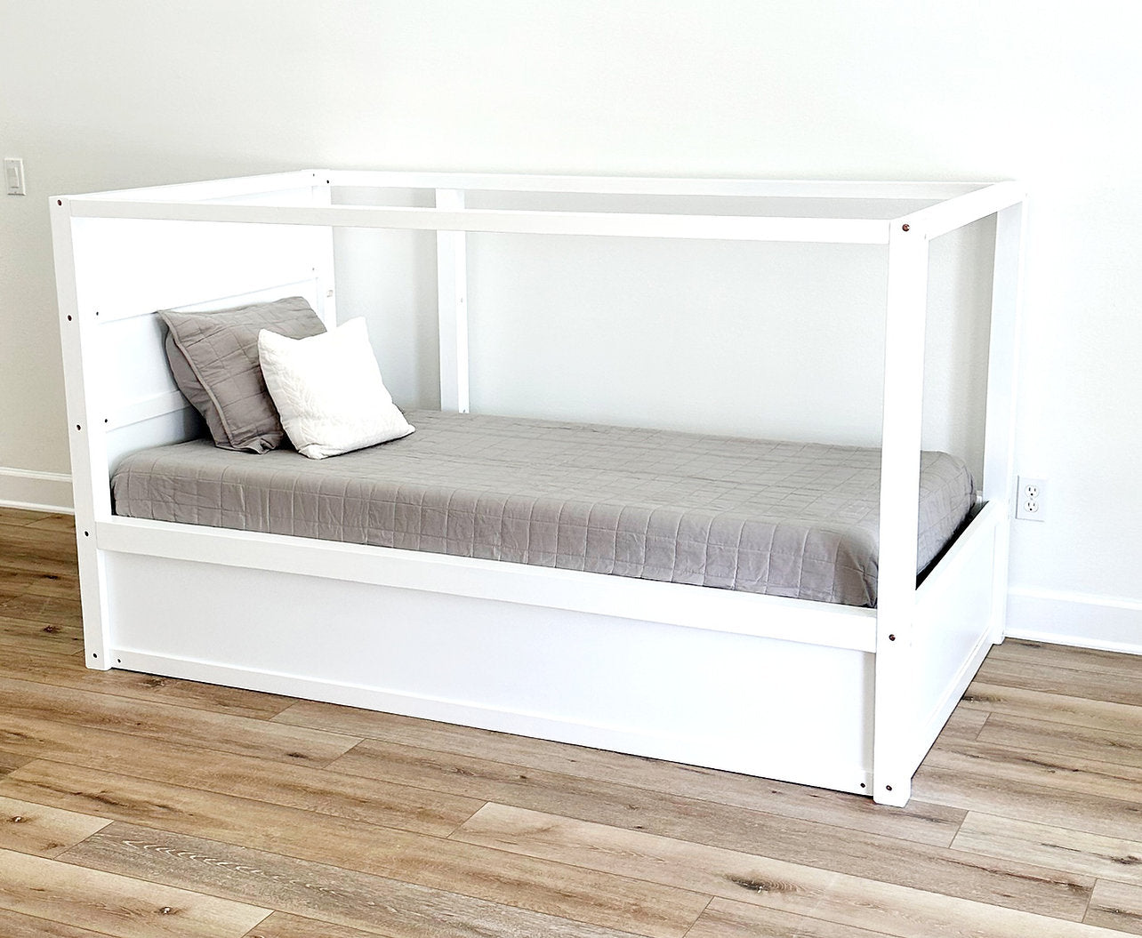 Ivy Twin Canopy Bed Custom Kids Furniture