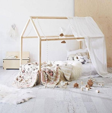 
  
	
    
	
    Sophia Montessori House Bed